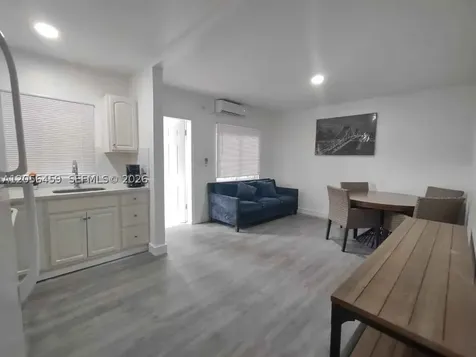 635 SW 16th Avenue Miami FL 33135