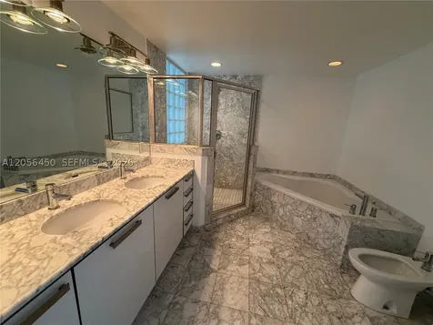 3000 NE 188th Street Aventura FL 33180