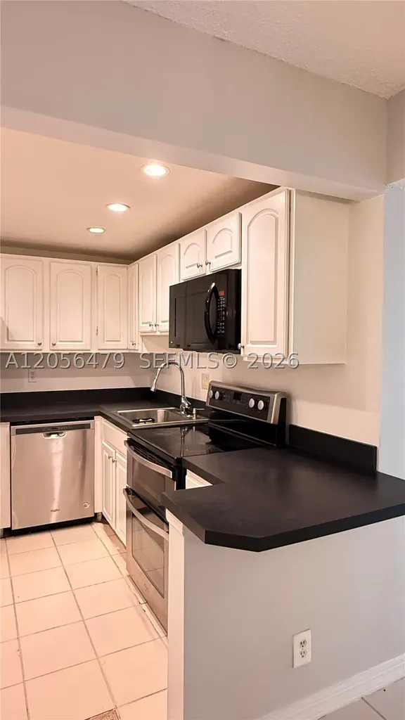 470 NW 20th Street Boca Raton FL 33431