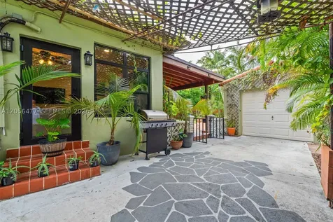 550 Westward Drive Miami Springs FL 33166