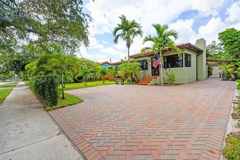 550 Westward Drive Miami Springs FL 33166