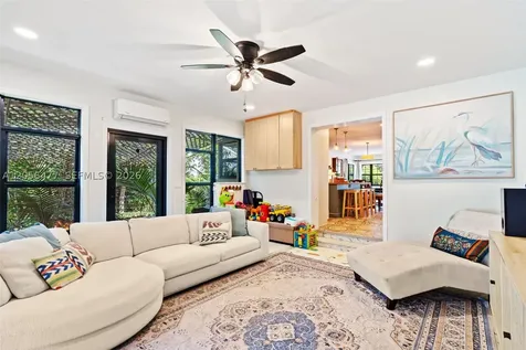 550 Westward Drive Miami Springs FL 33166