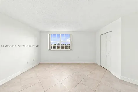 9735 Fontainebleau Boulevard Miami FL 33172