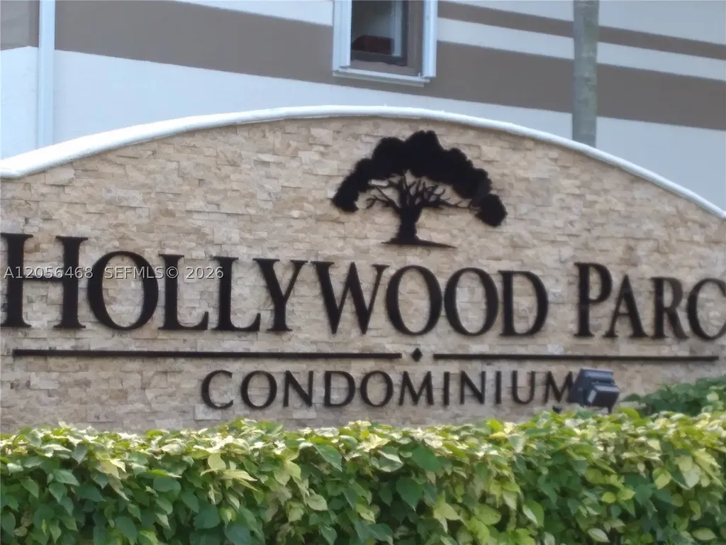 570 S Park Road Hollywood FL 33021