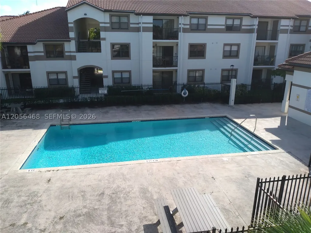 570 S Park Road Hollywood FL 33021