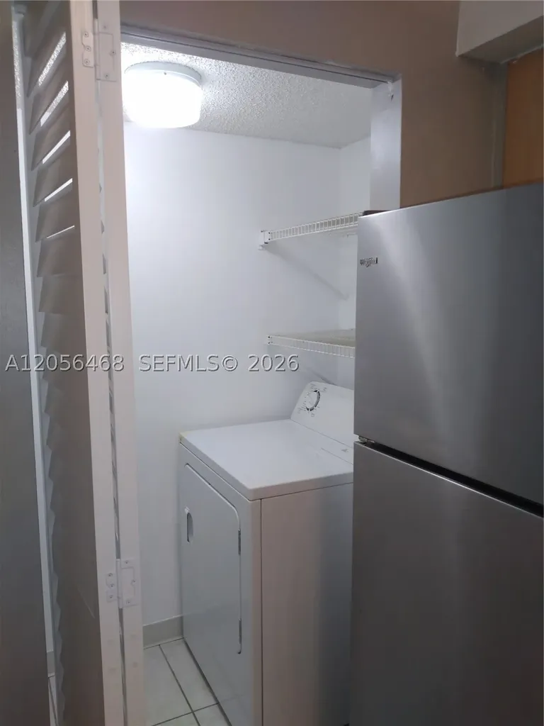 570 S Park Road Hollywood FL 33021