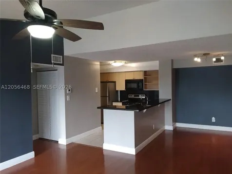 570 S Park Road Hollywood FL 33021
