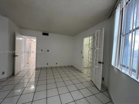 215 Lake Pointe Drive Oakland Park FL 33309