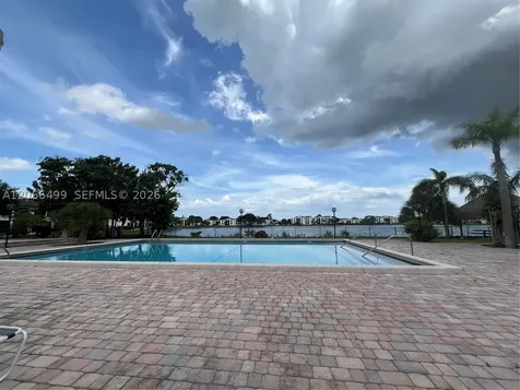 215 Lake Pointe Drive Oakland Park FL 33309