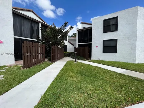 215 Lake Pointe Drive Oakland Park FL 33309