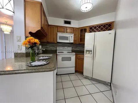 215 Lake Pointe Drive Oakland Park FL 33309