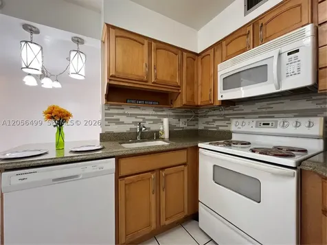 215 Lake Pointe Drive Oakland Park FL 33309
