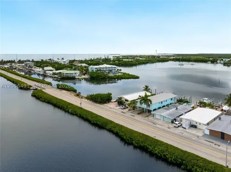 46 Sadowski Causeway Key Colony Beach FL 33051