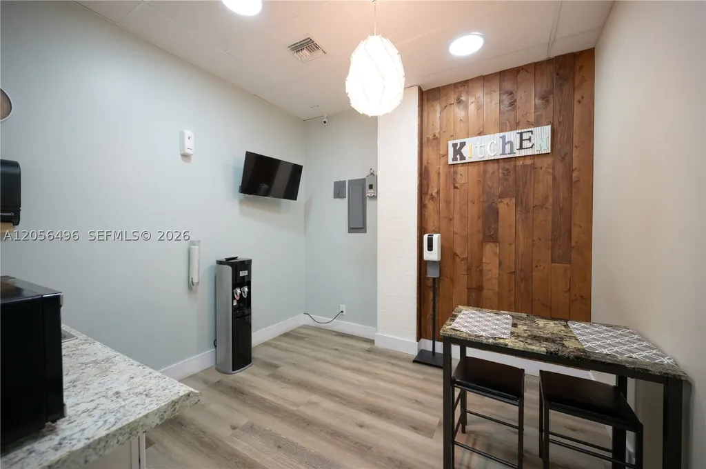 1100 S Powerline Road Pompano Beach FL 33069