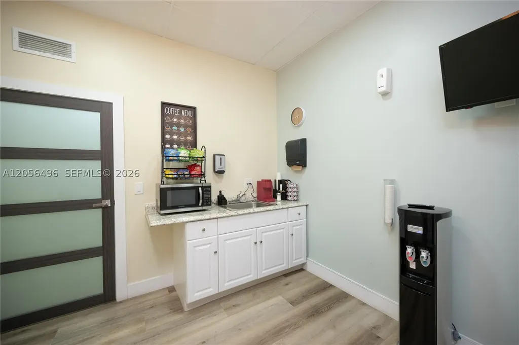 1100 S Powerline Road Pompano Beach FL 33069