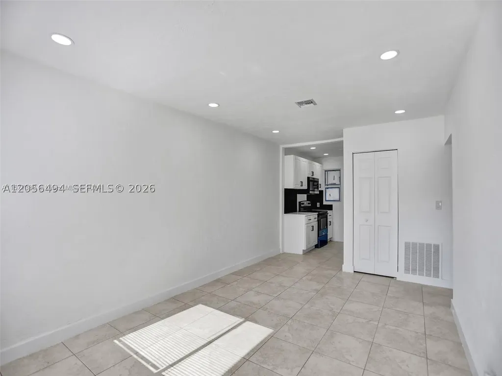 708 N 20th Hollywood FL 33020