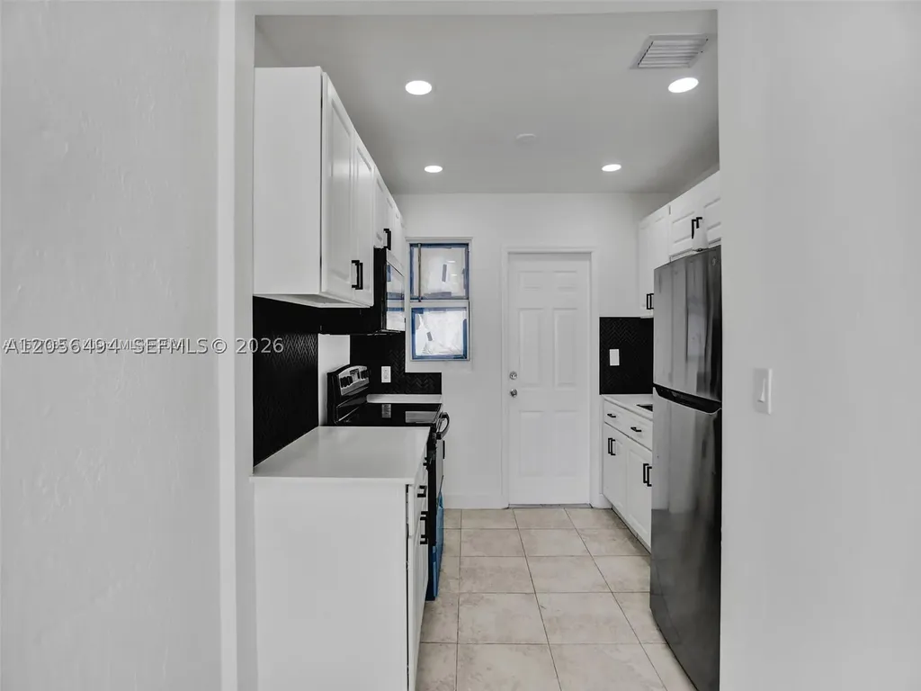 708 N 20th Hollywood FL 33020