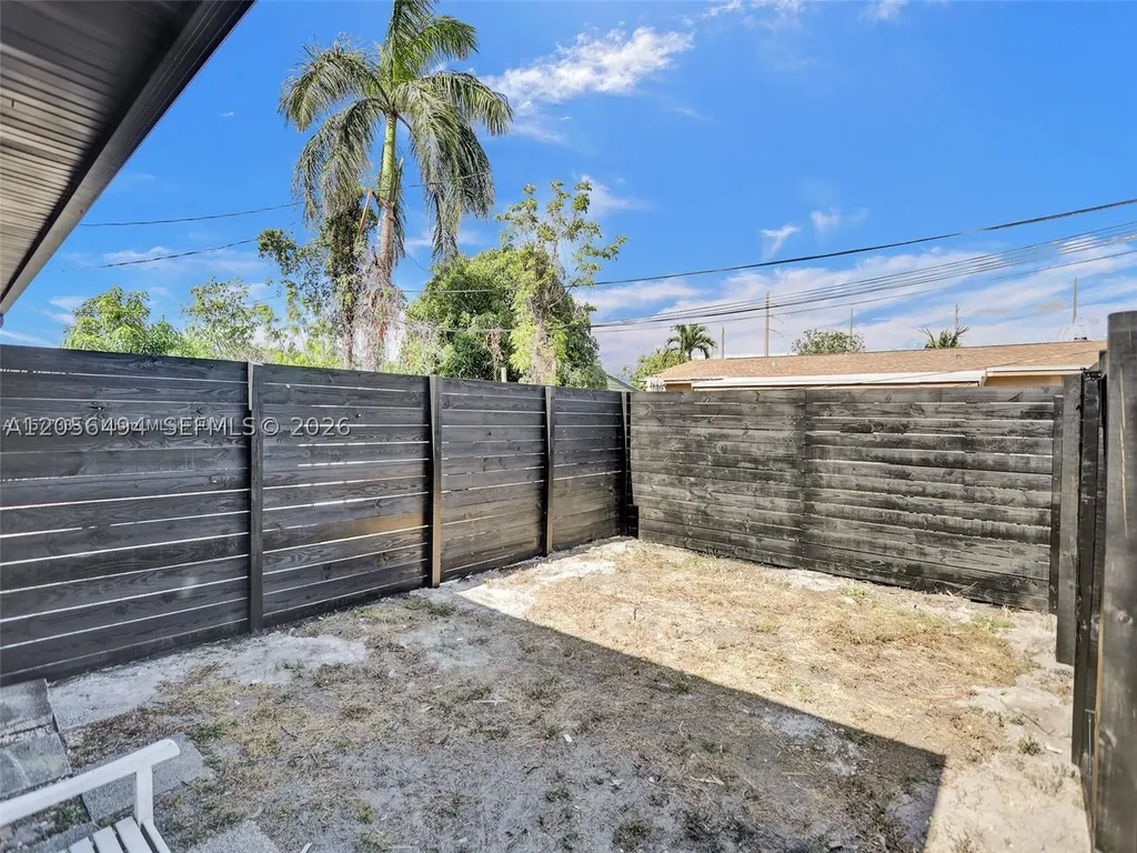 708 N 20th Hollywood FL 33020