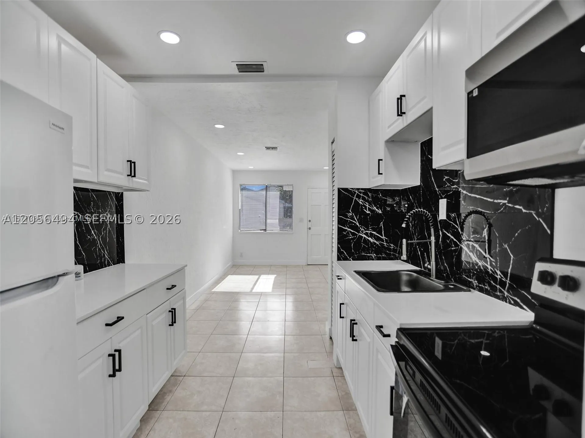 708 N 20th Hollywood FL 33020