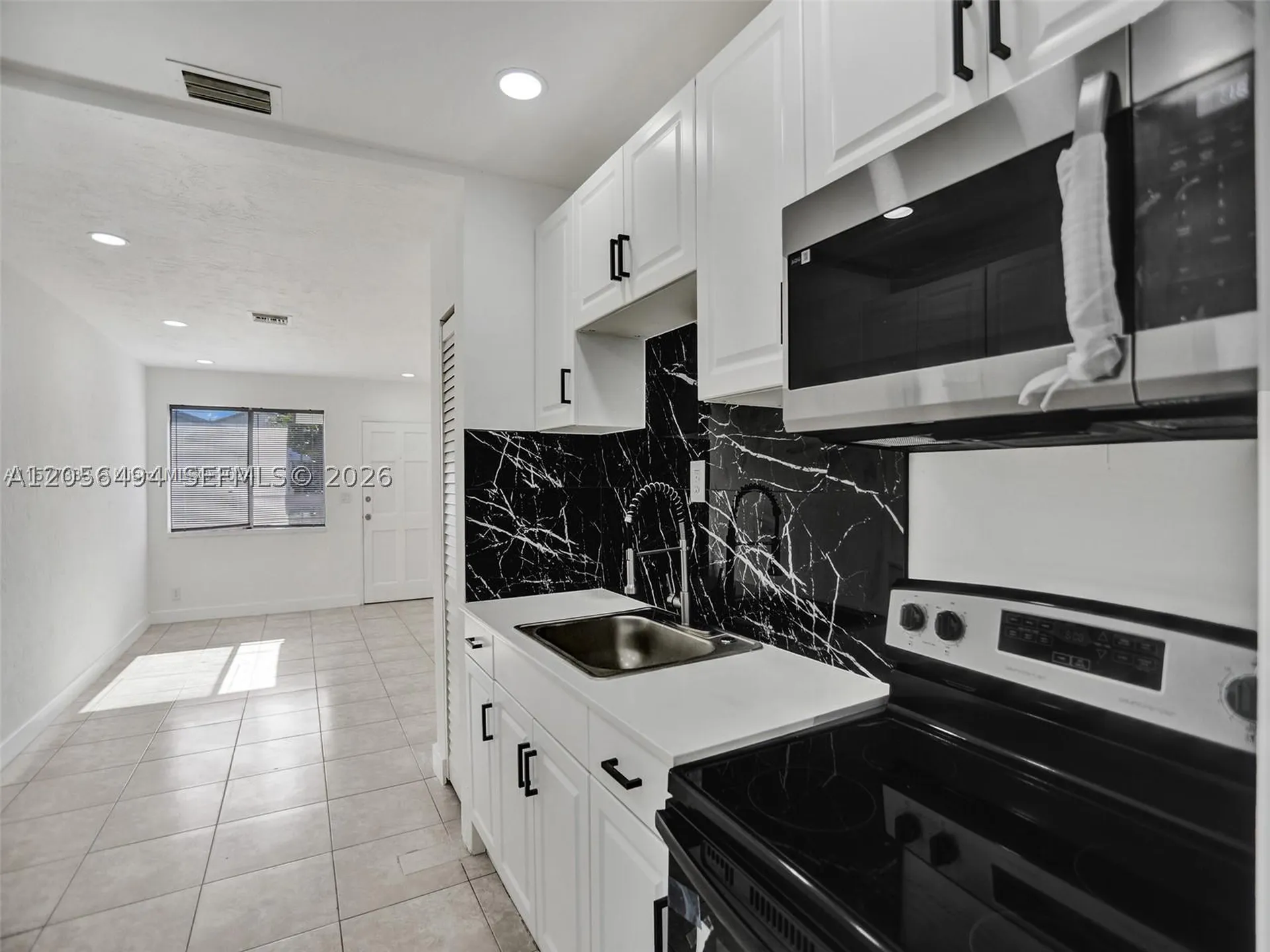 708 N 20th Hollywood FL 33020
