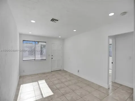 708 N 20th Hollywood FL 33020