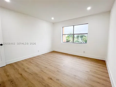 17911 NW 68th Avenue Hialeah FL 33015