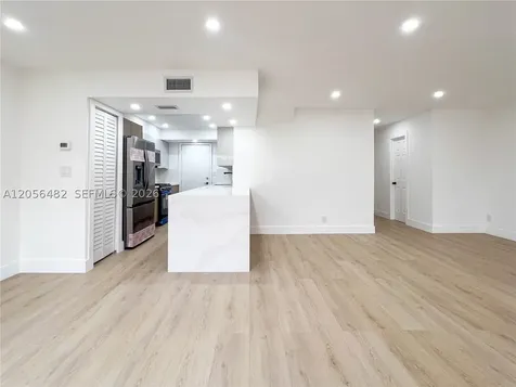 17911 NW 68th Avenue Hialeah FL 33015