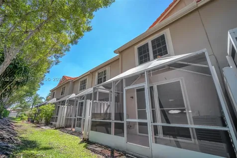 800 Sorrento Drive Weston FL 33326
