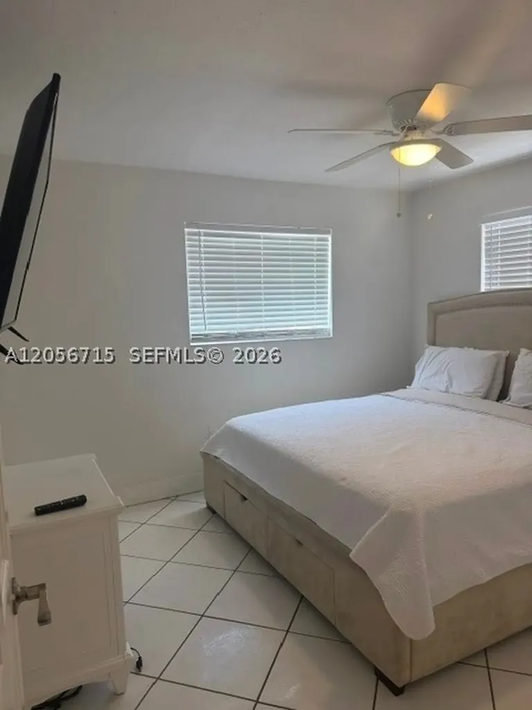 5317 Harrison Street Hollywood FL 33021