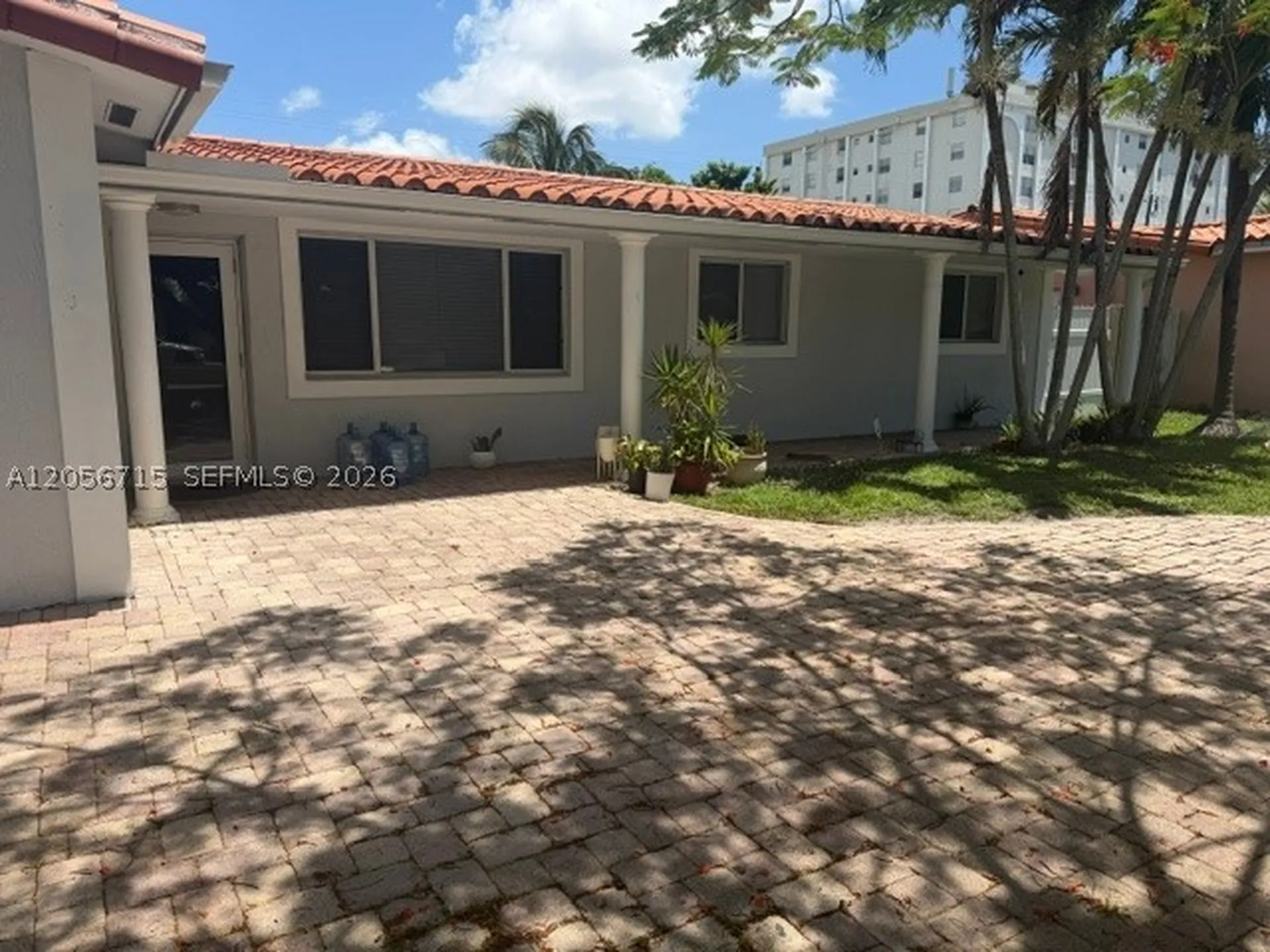 5317 Harrison Street Hollywood FL 33021