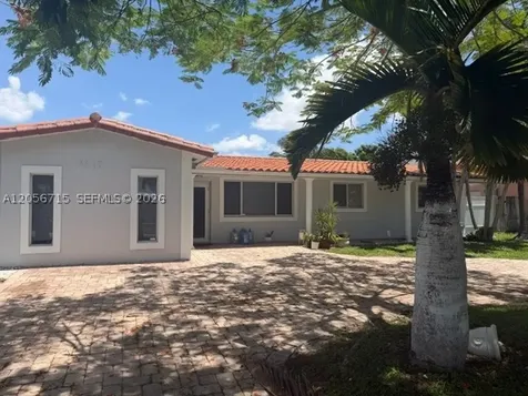 5317 Harrison Street Hollywood FL 33021