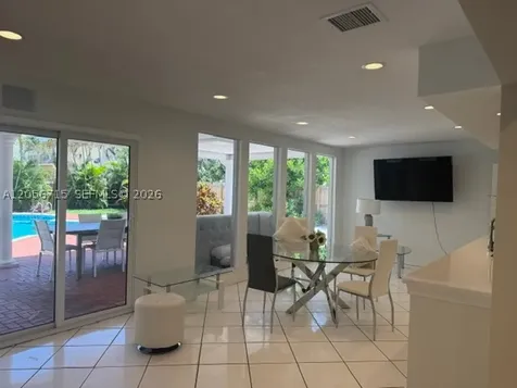 5317 Harrison Street Hollywood FL 33021