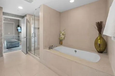 6899 Collins Avenue Miami Beach FL 33141