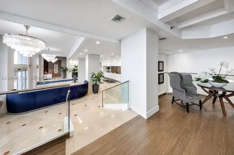 100 Lincoln Road Miami Beach FL 33139