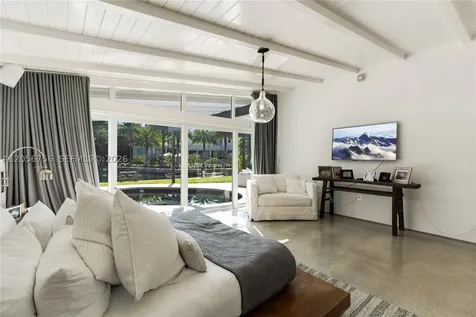 270 Island Drive Key Biscayne FL 33149