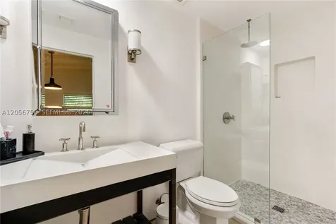 270 Island Drive Key Biscayne FL 33149