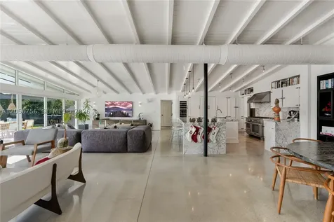 270 Island Drive Key Biscayne FL 33149