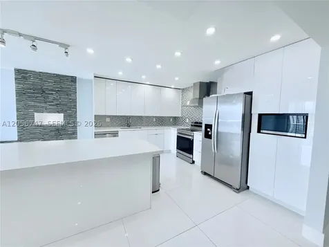 19390 Collins Avenue Sunny Isles Beach FL 33160
