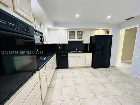 5825 Collins Avenue Miami Beach FL 33140