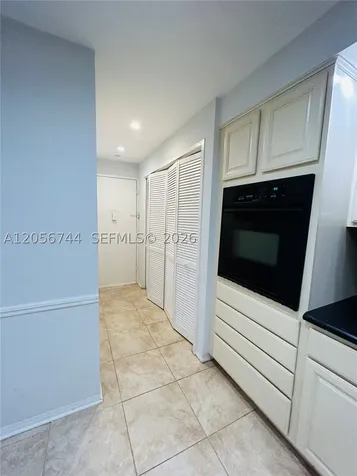 5825 Collins Avenue Miami Beach FL 33140