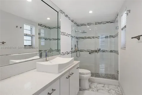5825 Collins Avenue Miami Beach FL 33140