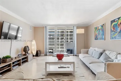 5825 Collins Avenue Miami Beach FL 33140