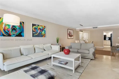 5825 Collins Avenue Miami Beach FL 33140