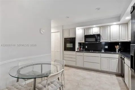 5825 Collins Avenue Miami Beach FL 33140