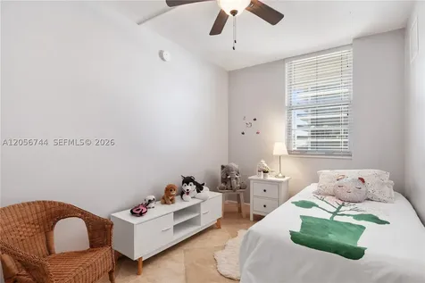 5825 Collins Avenue Miami Beach FL 33140