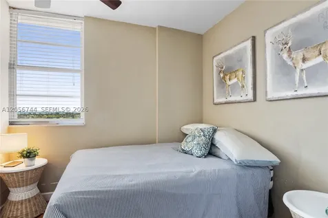 5825 Collins Avenue Miami Beach FL 33140