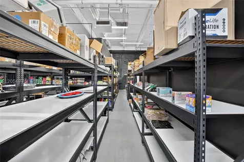 Wholesale, Distribution And Smoke Shop For Sale In Flagler Miami FL 33126