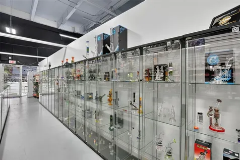 Wholesale, Distribution And Smoke Shop For Sale In Flagler Miami FL 33126