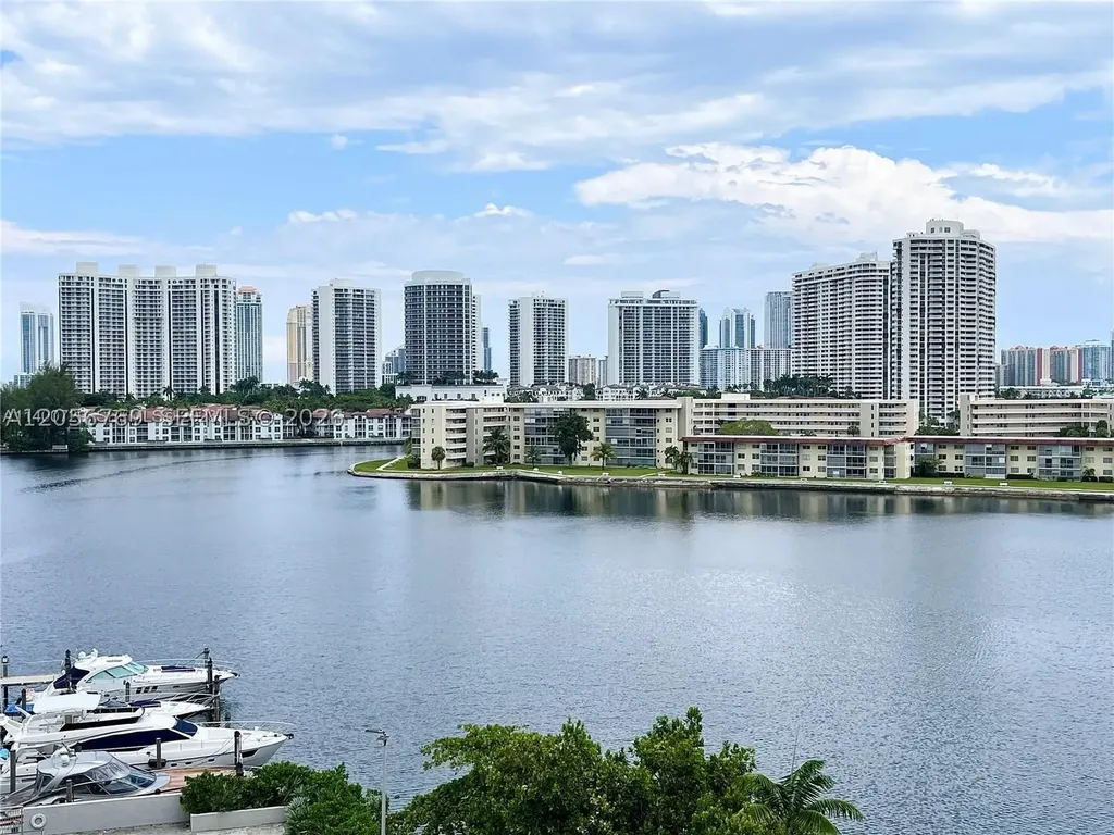 18041 Biscayne Boulevard Aventura FL 33160