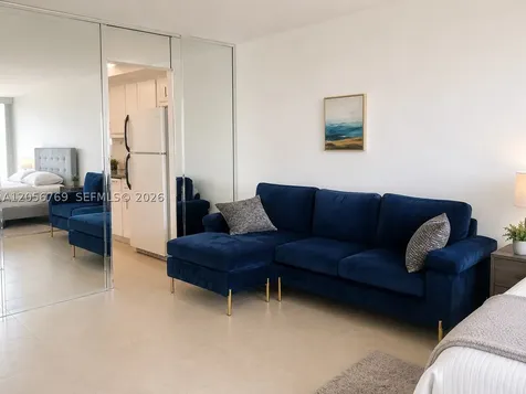 18041 Biscayne Boulevard Aventura FL 33160